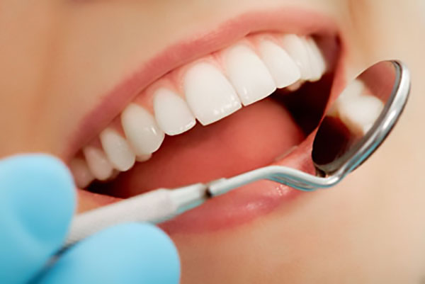 Maintain Oral Health With Expert Dentist Care: Essential Tips Note