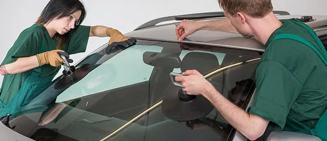 Easy Windshield Repair Near Bronte Oakville, ON